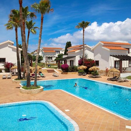 Nuramar Aparthotel Cala' en Bosch Bagian luar foto